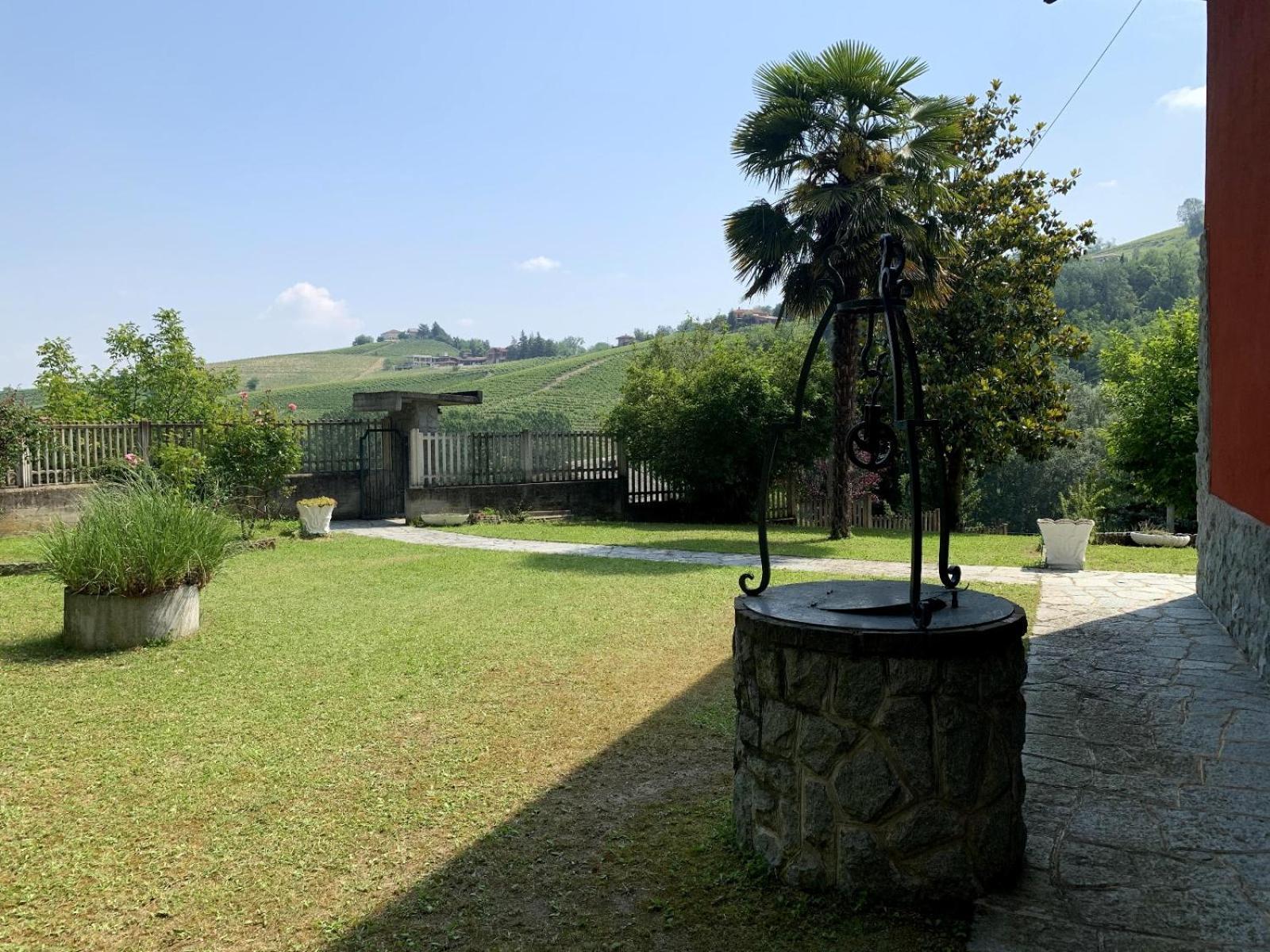 Ferienwohnung Bricco Nebbiolo Neviglie Exterior foto